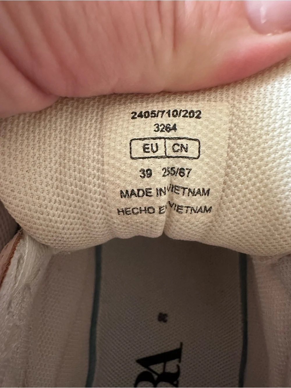 Zara White and Blush Pink Women's Lace-Up Sneakers